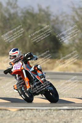 media/Dec-01-2025-Moto Forza (Mon) [[2daa91e15f]]/2-Intermediate Group/Session 3 (Turn 3)/